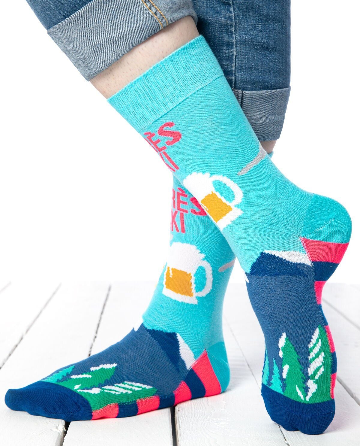 Manzara ve Bira Kadehi Desenli Erkek Soket Çorap